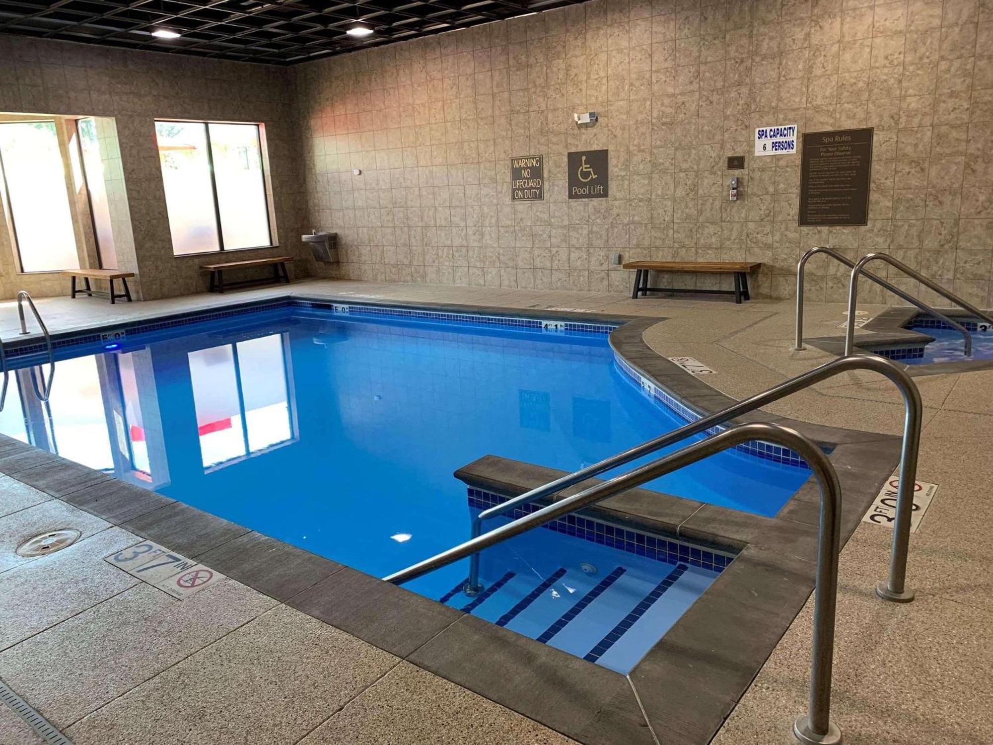 Radisson Hotel River Falls Eksteriør bilde